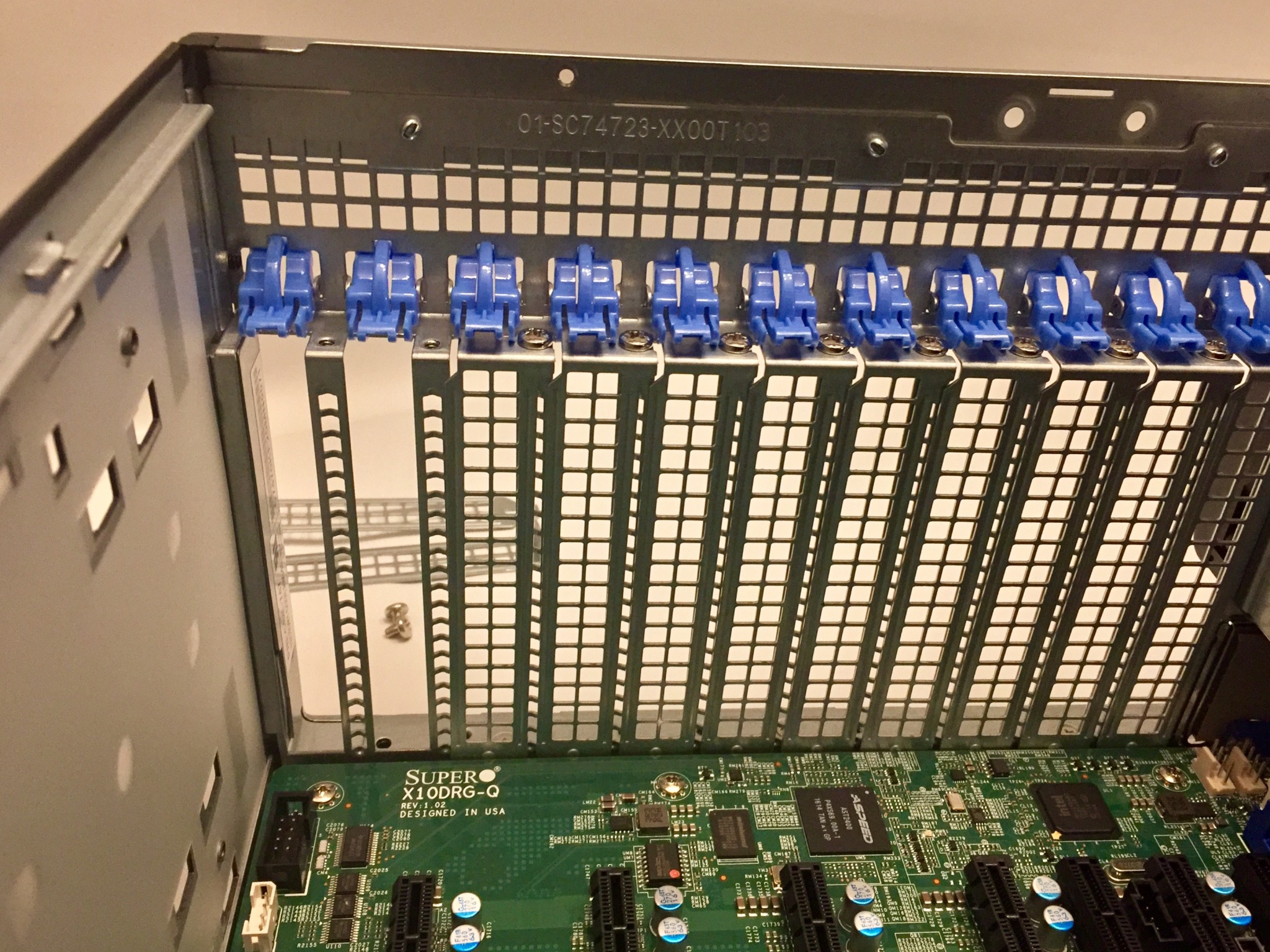 supermicro 7048 gpu slot